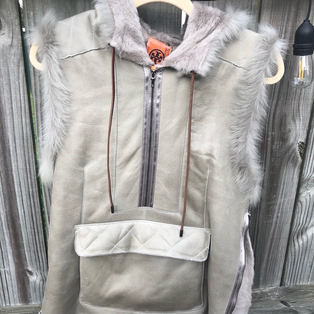 Tory Burch fur west size S